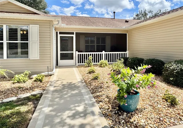 Photo 3 of Single family home for sale at 17349 Se 76th Flintlock Ter, The Villages, FL 32162 | MLS# G5117440 | Listing updated on 2026-09-18