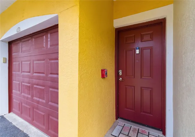 Photo 2 of Condo for sale at 5601 Bentgrass Dr #10-117, Sarasota, FL 34235 | MLS# A4705344 | Listing updated on 2026-09-09