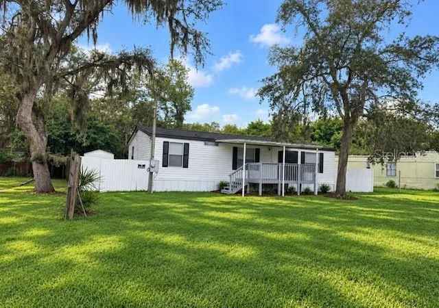 Photo 2 of Manufactured home for sale at 9713 Xenia St, New Port Richey, FL 34654 | MLS# TB8546384 | Listing updated on 2026-09-24