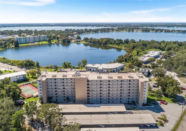 Photo 3 of Condo for sale at 1776 6th Street Nw #304, Winter Haven, FL 33881 | MLS# P4939801 | Listing updated on 2026-09-16