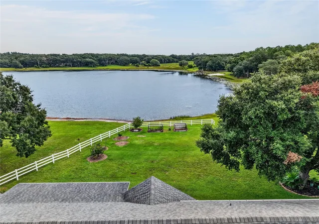 Photo 3 of Single family home for sale at 10725 Dark Water Ct, Clermont, FL 34715 | MLS# G5117489 | Listing updated on 2026-09-30