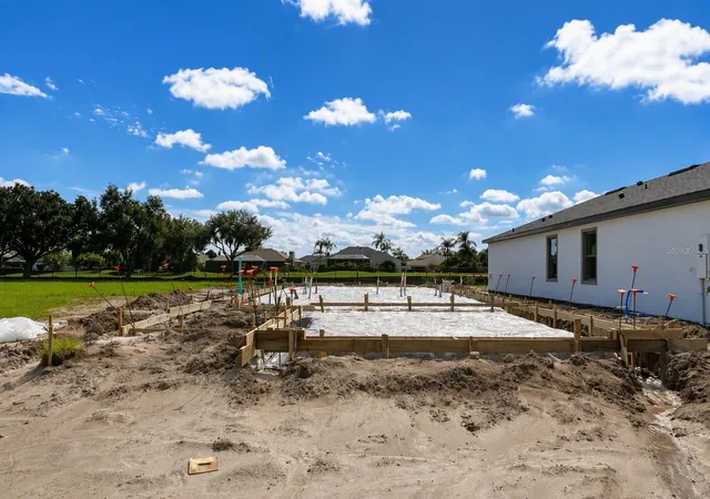 Photo 2 of Single family home for sale at 3334 Cup Dr, Lakeland, FL 33803 | MLS# O6439960 | Listing updated on 2026-09-21