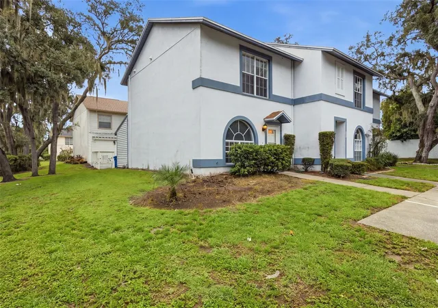 Photo 2 of Townhouse for sale at 601 Bainbridge Dr, Brandon, FL 33511 | MLS# TB8546442 | Listing updated on 2026-09-10
