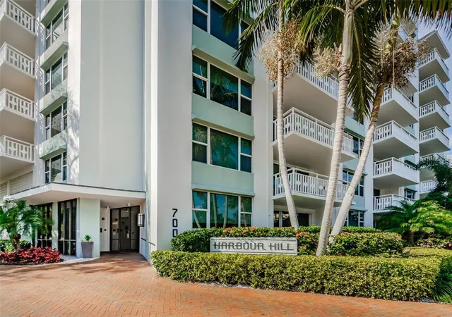 Photo 2 of Condo for sale at 700 Beach Dr Ne #308, Saint Petersburg, FL 33701 | MLS# TB8546466 | Listing updated on 2026-09-09