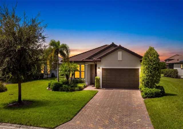 Photo 1 of Single family home for sale at 3421 Hampton Blvd, Alva, FL 33920 | MLS# A4705403 | Listing updated on 2026-09-09