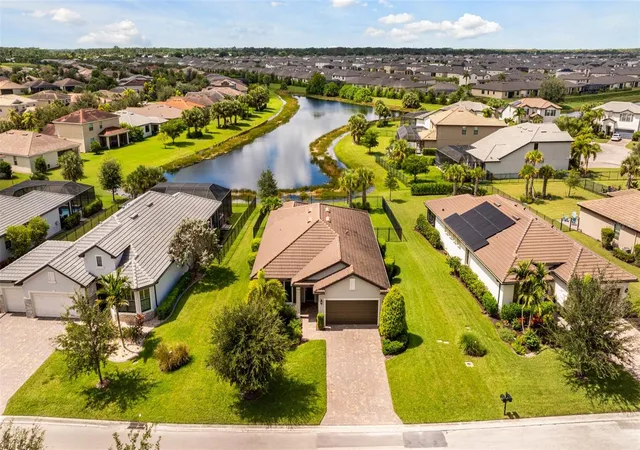 Photo 2 of Single family home for sale at 3421 Hampton Blvd, Alva, FL 33920 | MLS# A4705403 | Listing updated on 2026-09-09