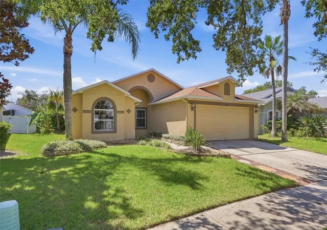 Photo 2 of Single family home for sale at 1118 Maidenmoor Rd, Winter Garden, FL 34787 | MLS# O6440167 | Listing updated on 2026-09-18
