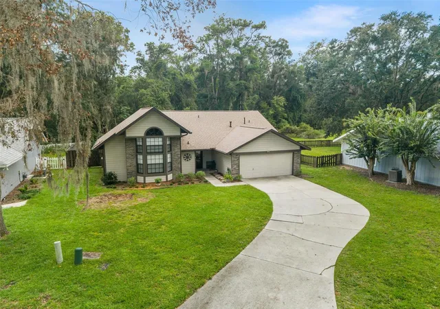 Photo 2 of Single family home for sale at 4122 Nw 59th Terrace, Gainesville, FL 32606 | MLS# GC543357 | Listing updated on 2026-09-21