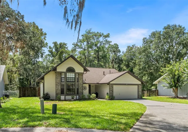 Photo 3 of Single family home for sale at 4122 NW 59th Terrace, Gainesville, FL 32606 | MLS# GC543357 | Listing updated on 2026-09-21