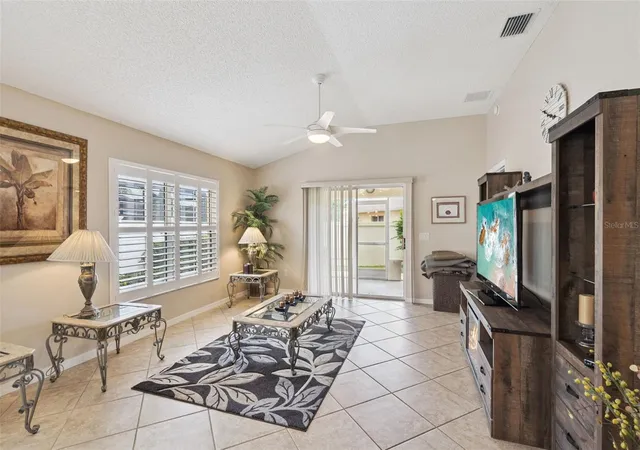 Photo 3 of Single family home for sale at 1492 Alexandria Pl, The Villages, FL 32162 | MLS# V4951187 | Listing updated on 2026-09-24