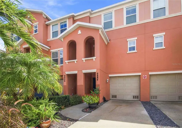 Townhouse for sale at 8884 White Sage Loop, LAKEWOOD RANCH, FL 34202 | MLS# A4705576