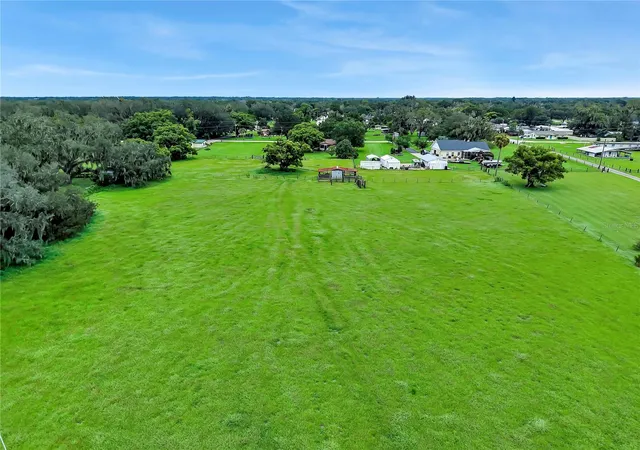 Photo 3 of Single family home for sale at 4310 Turner Rd, Mulberry, FL 33860 | MLS# L4964942 | Listing updated on 2026-09-26