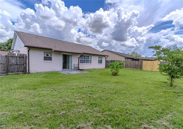 Photo 3 of Single family home for sale at 7544 Rio Pinar Lakes Blvd, Orlando, FL 32822 | MLS# O6440600 | Listing updated on 2026-10-03