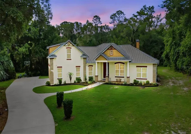 Photo 1 of Single family home for sale at 1806 Glenwood Oaks Ln, Deland, FL 32720 | MLS# V4951210 | Listing updated on 2026-09-25