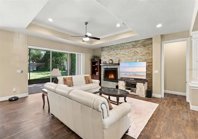 Photo 4 of Single family home for sale at 1806 Glenwood Oaks Ln, Deland, FL 32720 | MLS# V4951210 | Listing updated on 2026-09-25