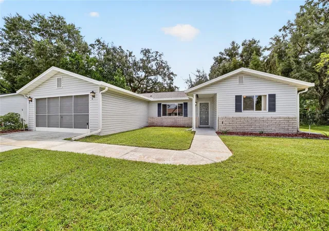 Photo 3 of Single family home for sale at 10622 Se 179th Lane, Summerfield, FL 34491 | MLS# G5117636 | Listing updated on 2026-09-18