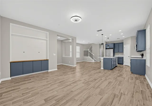 Photo 3 of Single family home for sale at 14354 Orchard Hills Blvd, Winter Garden, FL 34787 | MLS# TB8547558 | Listing updated on 2026-09-17