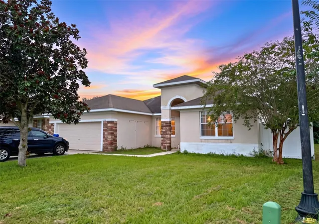Single family home for sale at 2721 Athens Dr, LEESBURG, FL 34748 | MLS# O6441000