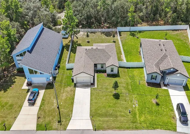 Photo 2 of Single family home for sale at 318 Bowfin Ct, Kissimmee, FL 34759 | MLS# O6441090 | Listing updated on 2026-10-20