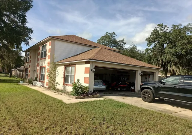 Photo 3 of Single family home for sale at 1025 Humphrey Blvd, Deltona, FL 32738 | MLS# O6441147 | Listing updated on 2026-10-06