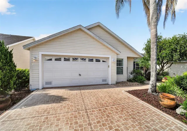 Photo 4 of Single family home for sale at 770 Goliath Pl, The Villages, FL 32162 | MLS# G5117704 | Listing updated on 2026-09-25