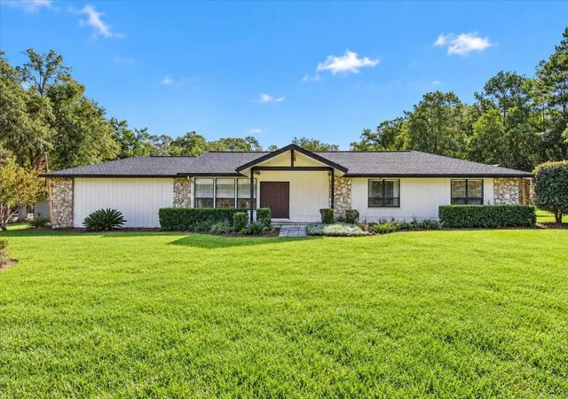 Photo 2 of Single family home for sale at 6207 Nw 124th Street, Gainesville, FL 32653 | MLS# GC543470 | Listing updated on 2026-09-22