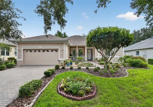Single family home for sale at 217 Crepe Myrtle Dr, GROVELAND, FL 34736 | MLS# G5117732