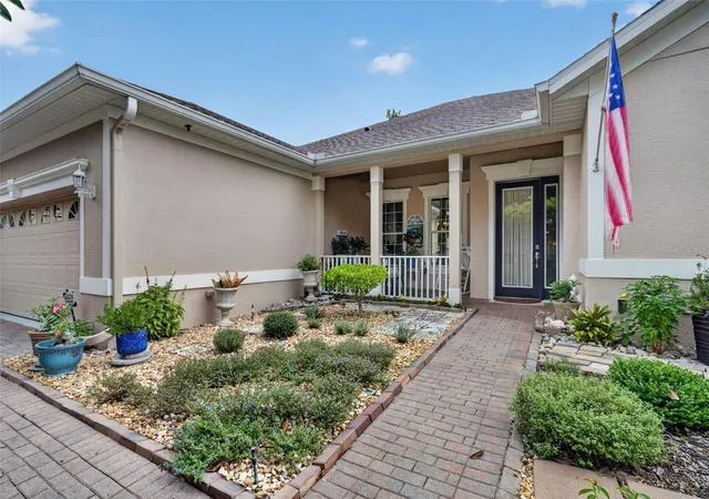 Photo 3 of Single family home for sale at 217 Crepe Myrtle Dr, Groveland, FL 34736 | MLS# G5117732 | Listing updated on 2026-09-18