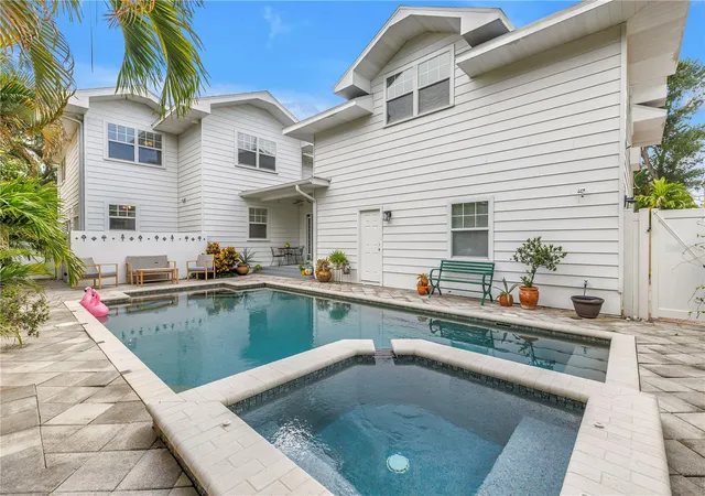 Photo 3 of Single family home for sale at 445 18th Avenue Ne, Saint Petersburg, FL 33704 | MLS# TB8548325 | Listing updated on 2026-09-16