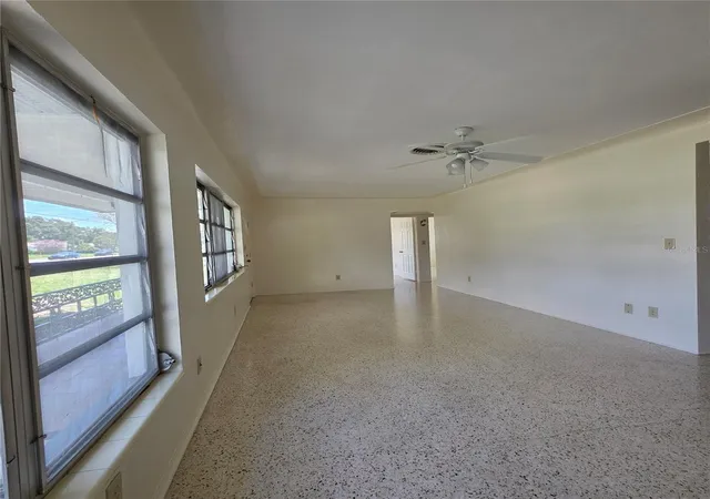 Photo 3 of Single family home for sale at 4014 22nd Avenue N, Saint Petersburg, FL 33713 | MLS# TB8548331 | Listing updated on 2026-10-27