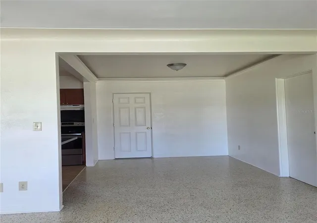 Photo 4 of Single family home for sale at 4014 22nd Avenue N, Saint Petersburg, FL 33713 | MLS# TB8548331 | Listing updated on 2026-10-27