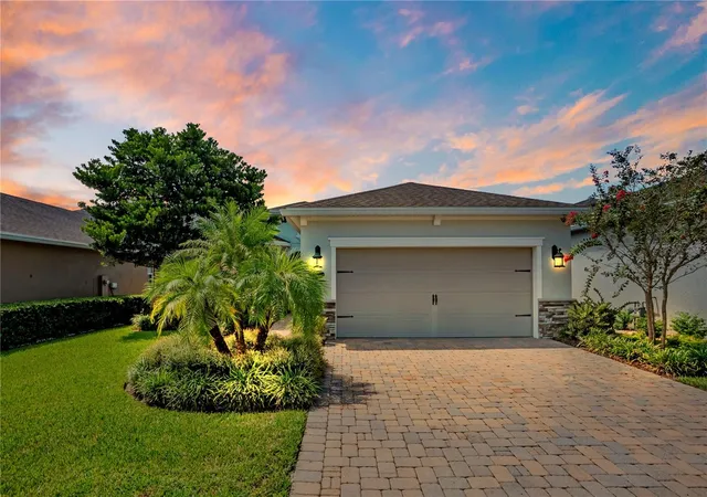 Photo 1 of Single family home for sale at 560 Adenmore Ter, Deland, FL 32724 | MLS# V4951267 | Listing updated on 2026-10-06