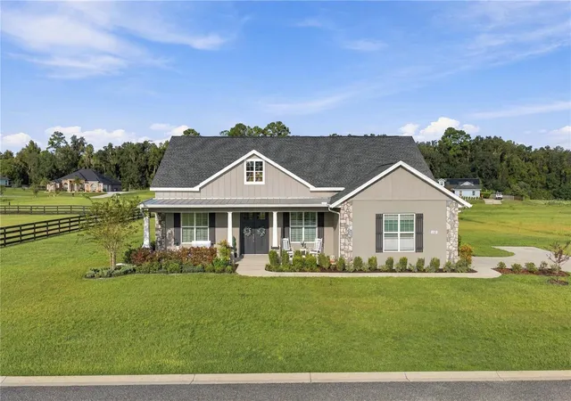 Single family home for sale at 2065 NW 79th Loop, OCALA, FL 34475 | MLS# OM732233