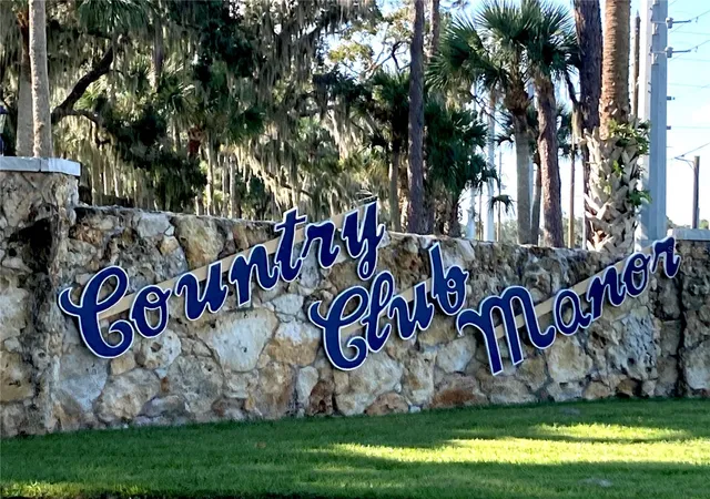 Photo 2 of Manufactured home for sale at 33 Cocos Plumosa Dr, Eustis, FL 32726 | MLS# G5117781 | Listing updated on 2026-09-18
