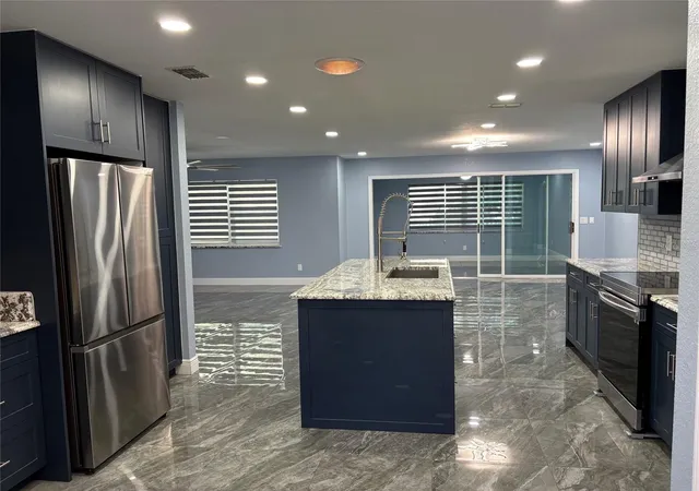 Photo 4 of Single family home for sale at 19005 SW 98th Loop, Dunnellon, FL | MLS# OM732247 | Listing updated on 2026-09-16