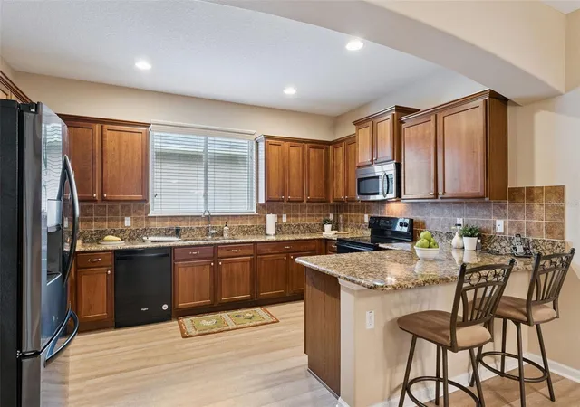 Photo 3 of Single family home for sale at 202 Drummond Ln, Deland, FL 32724 | MLS# O6441718 | Listing updated on 2026-09-18