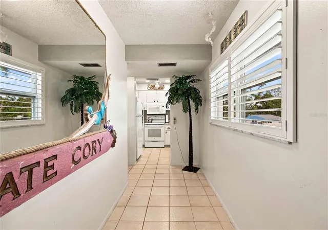 Photo 3 of Condo for sale at 304 47th Avenue Dr W #313, Bradenton, FL 34207 | MLS# A4706047 | Listing updated on 2026-09-18