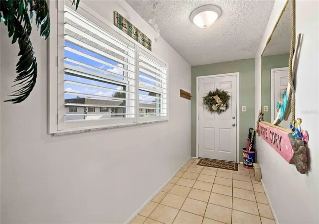 Photo 4 of Condo for sale at 304 47th Avenue Dr W #313, Bradenton, FL 34207 | MLS# A4706047 | Listing updated on 2026-09-18