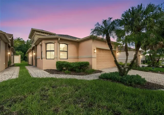 Photo 1 of Single family home for sale at 884 Grand Cnl Dr, Kissimmee, FL 34759 | MLS# S5157557 | Listing updated on 2026-09-18