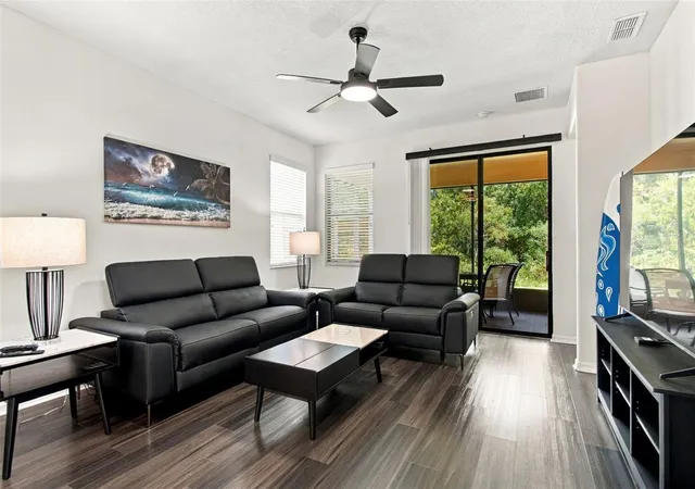 Photo 4 of Single family home for sale at 884 Grand Cnl Dr, Kissimmee, FL 34759 | MLS# S5157557 | Listing updated on 2026-09-18