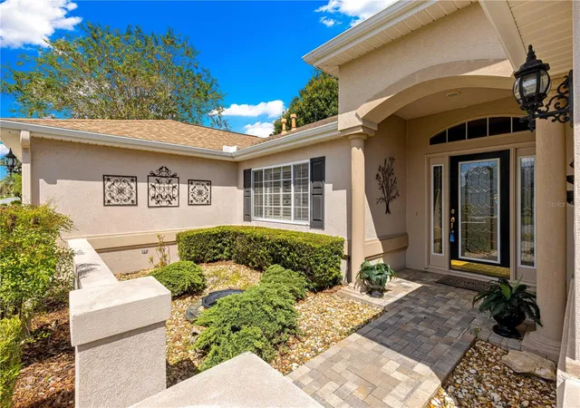 Photo 3 of Single family home for sale at 9605 Se 136th Place, Summerfield, FL 34491 | MLS# OM732281 | Listing updated on 2026-09-17