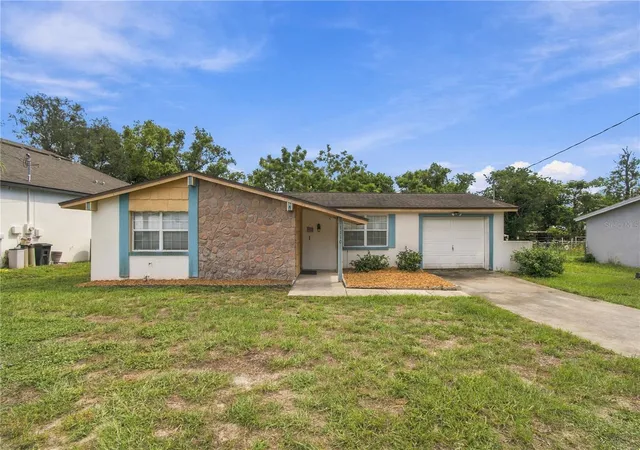 Photo 1 of Single family home for sale at 1110 E Boyer St, Tarpon Springs, FL 34689 | MLS# TB8548796 | Listing updated on 2026-09-22