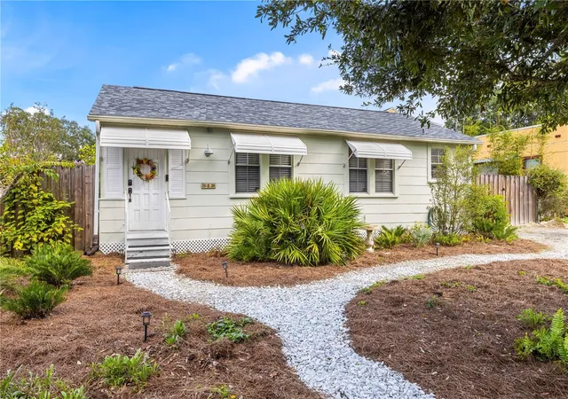 Single family home for sale at 919 W Woodlawn Ave, TAMPA, FL 33603 | MLS# TB8548982