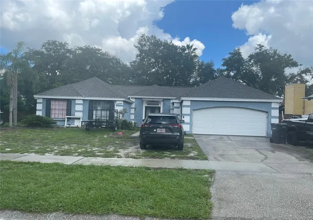 Photo 1 of Sale Pending at 514 Sweetleaf Dr, Brandon, FL 33511 | MLS# TB8549018 | Listing updated on 2026-09-17