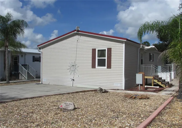 Manufactured home for sale at 54 Saddlebag Trl, LAKE WALES, FL 33898 | MLS# K4903794