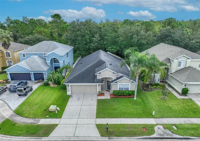 Photo 2 of Single family home for sale at 2313 Carnation Hl Ct, Orlando, FL 32820 | MLS# O6442244 | Listing updated on 2026-09-22