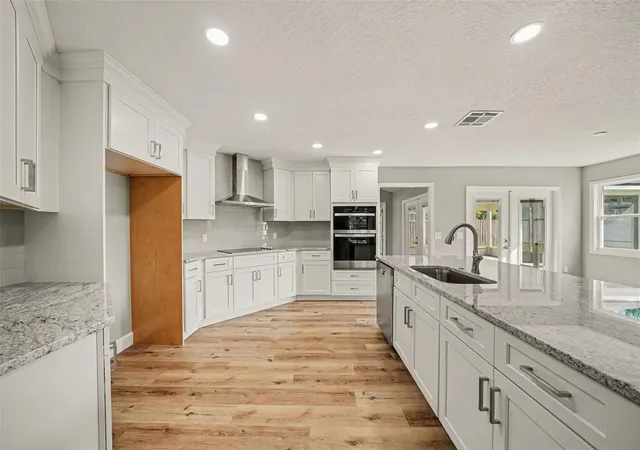 Photo 3 of Single family home for sale at 33608 Overton Dr, Leesburg, FL 34788 | MLS# O6442291 | Listing updated on 2026-09-18