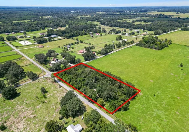 Photo 3 of Sale Pending at 3076 County Rd 202, Oxford, FL 34484 | MLS# G5117886 | Listing updated on 2026-09-29