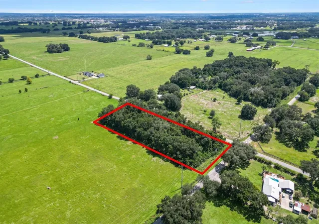Photo 4 of Sale Pending at 3076 County Rd 202, Oxford, FL 34484 | MLS# G5117886 | Listing updated on 2026-09-29