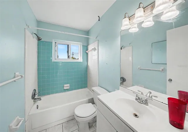 Photo 3 of Single family home for sale at 515 129th Avenue E, Madeira Beach, FL 33708 | MLS# TB8549377 | Listing updated on 2026-10-05